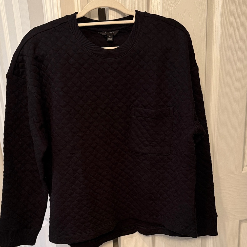 Black Quilted Sweatshirt